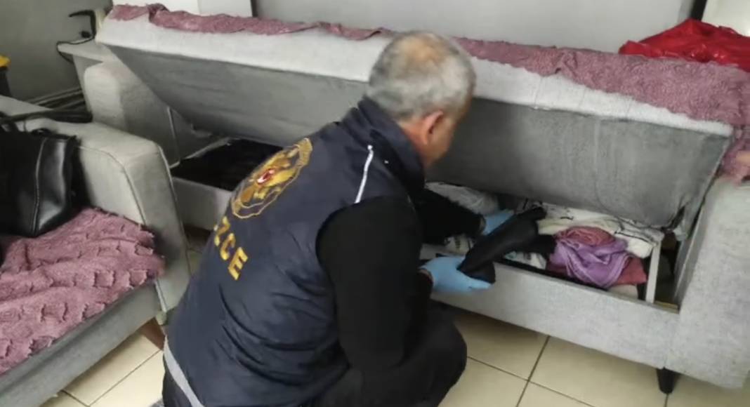 Masaj salonlarına 'fuhuş' baskını: Çok sayıda gözaltı var! 2